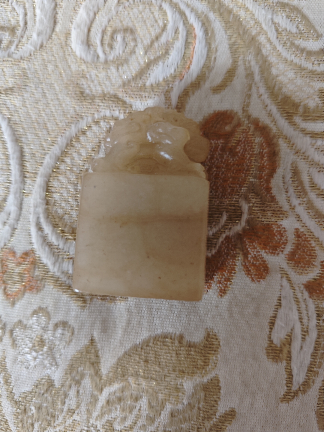 清永正皇帝印章,寿山极品白田黄冻真品,89点8克,放漏售价人民币60万元