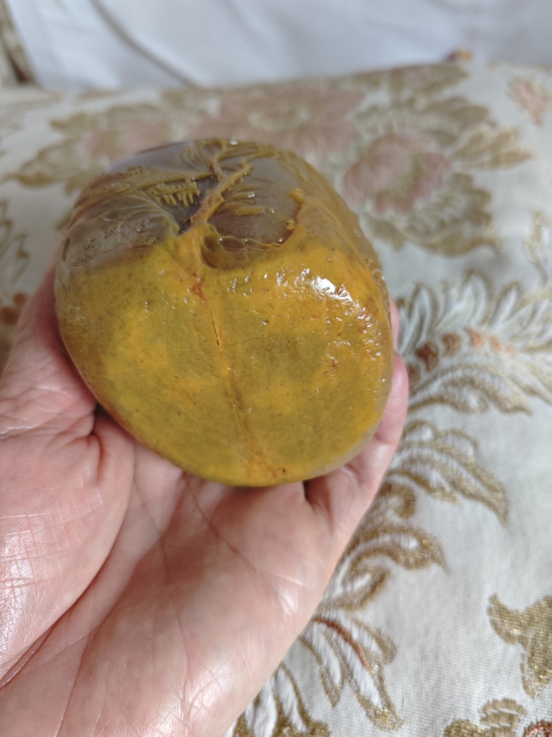 著名雕刻家林友清雕刻的寿山极品桔黄皮红田黄冻真品