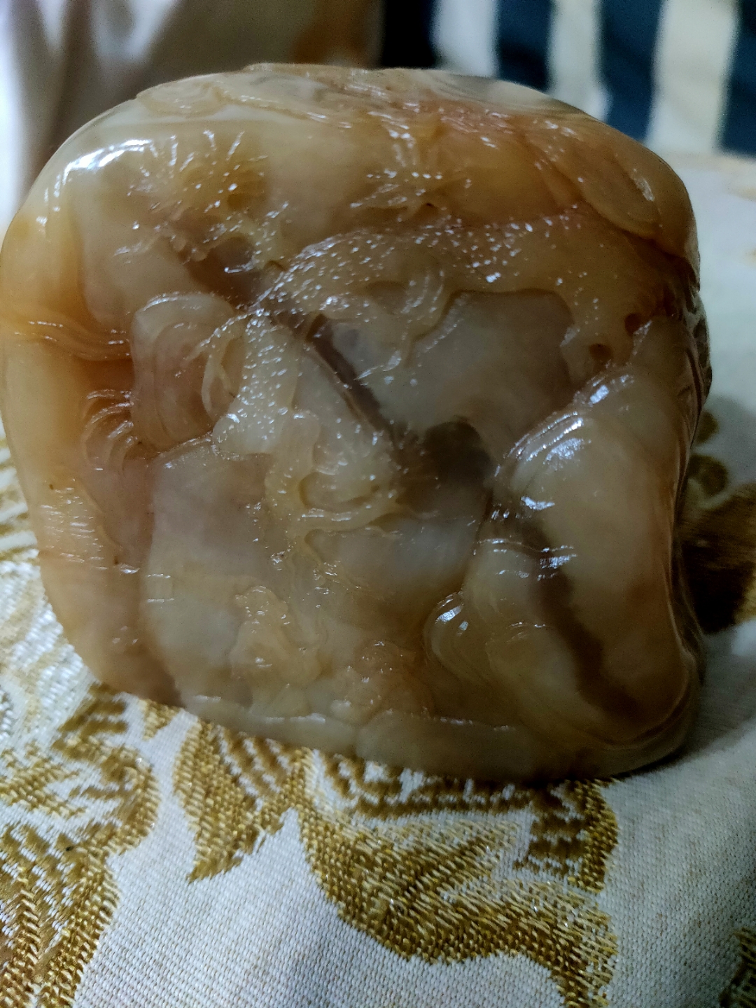 清代寿山极品白田黄真品印章,448克,售价人民币380万元,把利让给买家