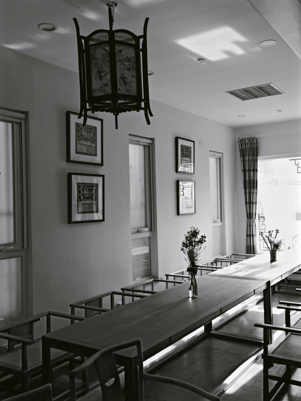 谢庭兰玉 xiè tíng lán yù [释义]  :比喻能光耀门庭的子侄 [语出