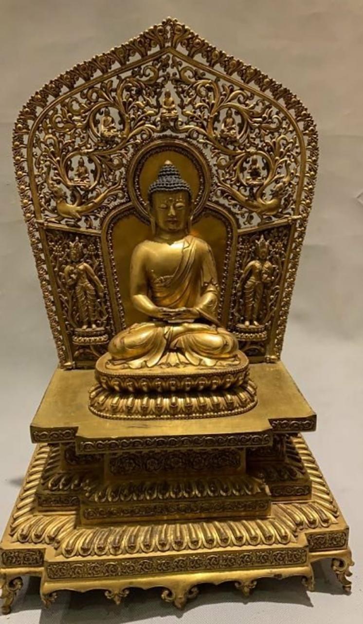 【克拉克私人博物馆】大明永乐年施铜鎏金三方佛,高46厘米